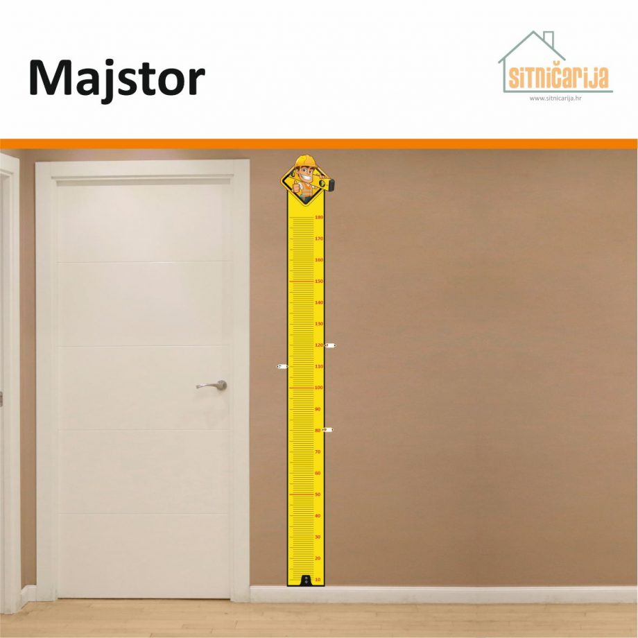 Naljepnica za mjerenje visine -Majstor u obliku žutog građevinskog metra s glavom majstora na vrhu zalijepljena na zid pokraj vrata